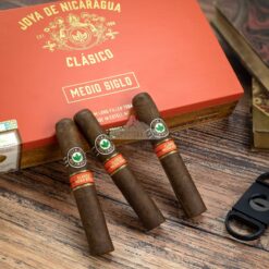 Joya Nicaragua Clasico Medio Siglo Robusto br backup